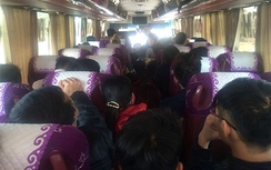 Tước phù hiệu xe Thanh Hùng "nhồi" khách mùng 2 Tết