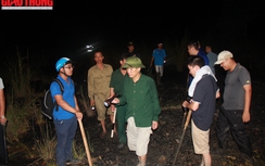 200 chiến sĩ xẻ màn đêm tìm nghi can thảm sát ở Quảng Ninh