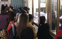 Khen ngợi giáo viên xếp hàng hiến máu cứu học sinh bị tai nạn