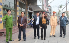 Quảng Ninh: Xử lý nghiêm tình trạng lấn chiếm vỉa hè, lòng đường