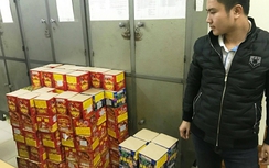 CSGT truy bắt nam thanh niên vận chuyển gần 2 tạ pháo