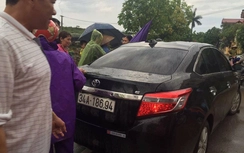 Mẹ kẻ nghi bắt cóc trẻ em ở Hưng Yên xót con bị đánh