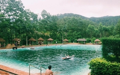 Nam sinh tử vong thương tâm trong bể bơi của khu du lịch