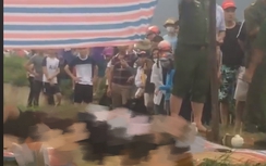 Phát hiện hai nam thanh niên tử vong dưới mương nước