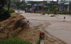 Sập tường nhà ở Hòa Bình, con 2 tuổi tử vong, mẹ bị thương