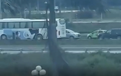 Hàng loạt ô tô đi ngược chiều trên cao tốc Hà Nội-Bắc Giang