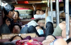 "Xe nhồi" bắt hành khách "nằm ghép" để qua mặt CSGT