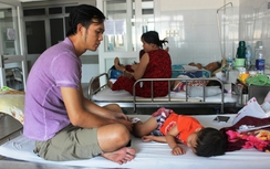 “Xe quay 360 độ, cửa kính vỡ tung”