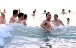 3 lần phân tích, nước biển Đà Nẵng đều đảm bảo an toàn