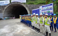 Mở rộng hầm lánh nạn Hải Vân thành hầm 2 làn xe