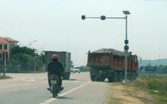 Quảng Ngãi chỉ đạo làm rõ nạn "bảo kê" xe quá tải, "đất lậu"
