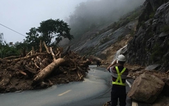 Sạt lở QL27C, Nha Trang-Đà Lạt "đứt" đường hết tuần này