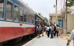 Giảm 10% giá vé tàu cho học sinh trúng tuyển cao đẳng, đại học