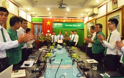 Tài xế taxi tay không bắt cướp giữa phố Sài Gòn