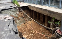 “Hố tử thần” trên đường Trường Sa tiếp tục sụp lún sâu, rộng