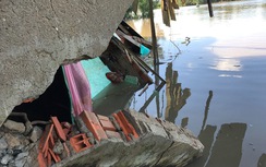 TP.HCM: 5 ngôi nhà bị "hà bá" nuốt chửng trong đêm