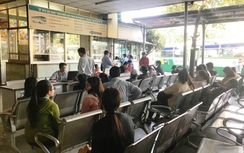 Ngày đầu bán vé Tết 2018, bến xe Miền Đông bất ngờ vắng khách