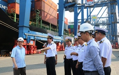 Bộ trưởng Nguyễn Văn Thể thị sát Tân cảng Sài Gòn