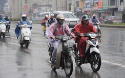 Thời tiết 15/8: Miền Bắc mưa lớn, miền Trung nóng hầm hập