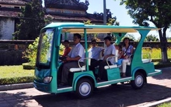 Công bố giá vé ô tô điện tham quan trên địa bàn TP.HCM