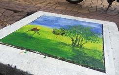 Sở GTVT TP.HCM đồng ý quận 1 vẽ tranh trên nắp cống