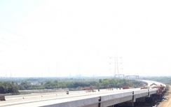 Phân luồng giao thông thi công cầu vượt nút giao QL50