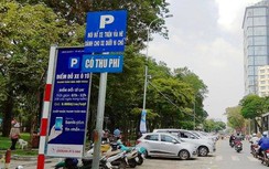 Hơn 60% xe ô tô đậu lòng đường ở TP.HCM “xù phí”