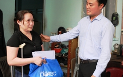 Ban ATGT TP.HCM thăm hỏi gia đình nạn nhân bị TNGT