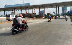 Đề xuất tháo trạm thu phí bỏ hoang trước hầm sông Sài Gòn