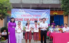 Giao thông trước cổng trường học ở TP.HCM hiện ra sao?