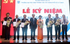 Đại học GTVT TP.HCM vinh danh nhiều giảng viên nhân ngày 20/11