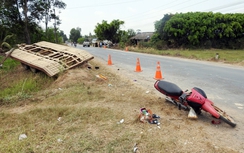 Rơ moóc tự chế tuột khỏi xe đâm chết 2 phụ nữ