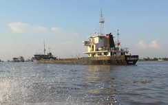 Nhờ cảng vụ đường thủy truy tìm 4 sà lan trọng tải lớn