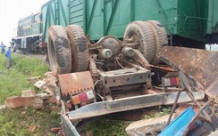 Vụ tai nạn đường sắt tại Sóc Sơn: Xe tải hết hạn đăng kiểm