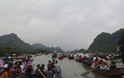 Hơn 30 lễ hội trên sông nước "lọt" danh sách giám sát chặt ATGT