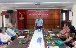 Báo Giao thông gặp gỡ, thăm hỏi cán bộ hưu trí