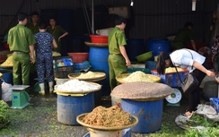 Huế: Phạt nặng 2 cơ sở bán măng ngâm vàng ô