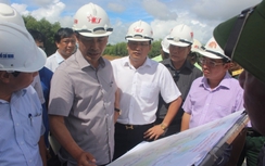 Thứ trưởng Lê Đình Thọ thị sát đường HCM La Sơn - Túy Loan