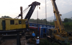 Tai nạn đường sắt tại Huế: Nỗ lực thông tuyến sáng 21/2
