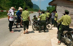 Bắt giam một kiểm lâm viên dẫn đường cho xe gỗ lậu bỏ chạy