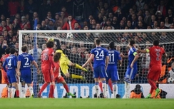 "Bông hồng thủy tinh" Ngoại hạng Anh cần thay đổi