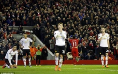 Van Gaal đang che mắt M.U