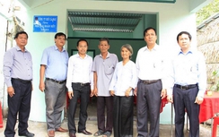 Tri ân ngày TBLS 27/7: PVGAS Cà Mau trao tặng Nhà Đại đoàn kết