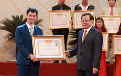 Xuân Bắc bất ngờ tiết lộ đã được "lên chức" 1 năm