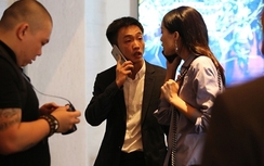 Cường Đôla đóng Facebook sau 2 ngày ôm hôn Hạ Vi