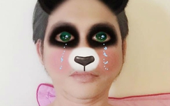 Hoài Linh làm thơ và khoe ảnh giường chiếu vì mất ngủ