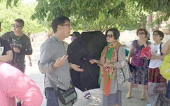 Sẽ trục xuất và cấm nhập cảnh HDV du lịch trái phép