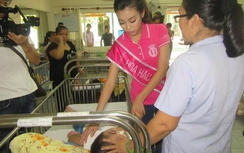 Khánh Thy cảm thán về chuyện từ thiện của Hoa hậu VN 2016