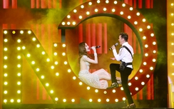 Gái 1 con Hồ Ngọc Hà lộ lưng trần, vòng một sexy