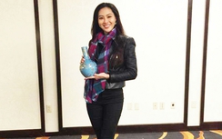 Cận cảnh chiếc bình gốm dát vàng của Diệu Ngọc tại Miss World 2016